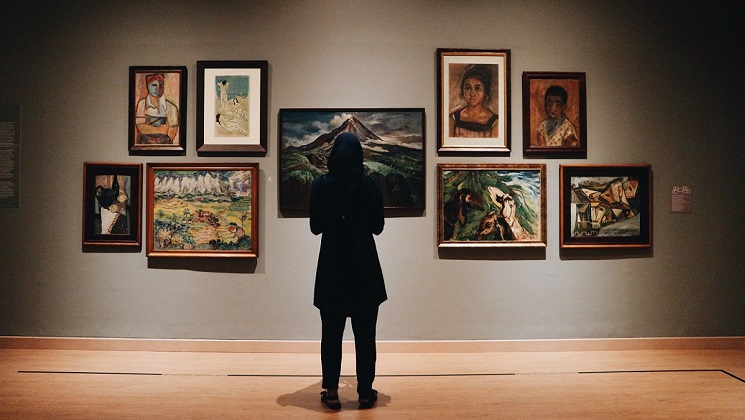 gallery with sculptures